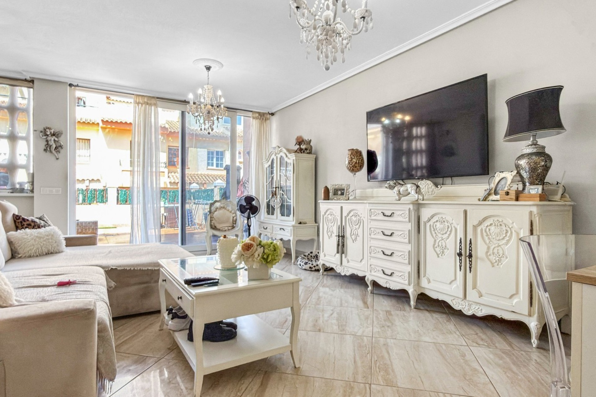 Återförsäljning - Town House -
Orihuela Costa - Costa Blanca