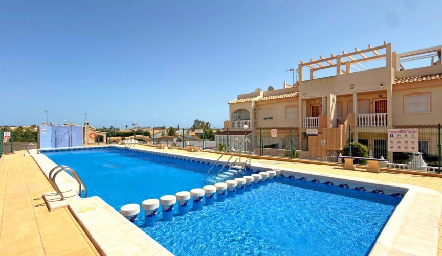 Återförsäljning - Town House -
Orihuela Costa - Costa Blanca