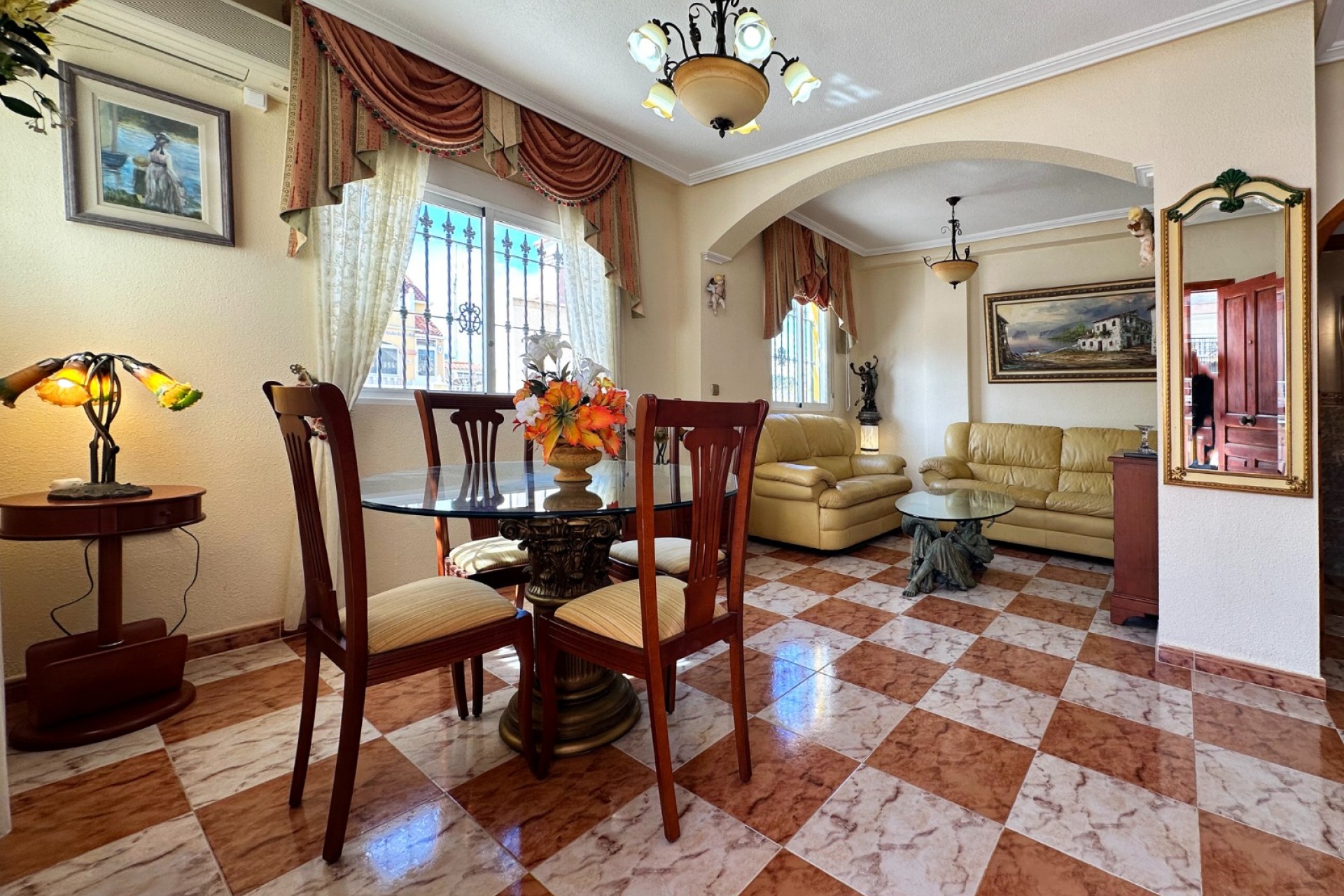 Återförsäljning - Town House -
Orihuela Costa - Costa Blanca