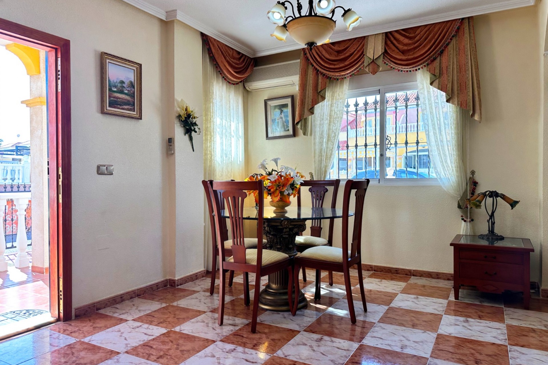 Återförsäljning - Town House -
Orihuela Costa - Costa Blanca