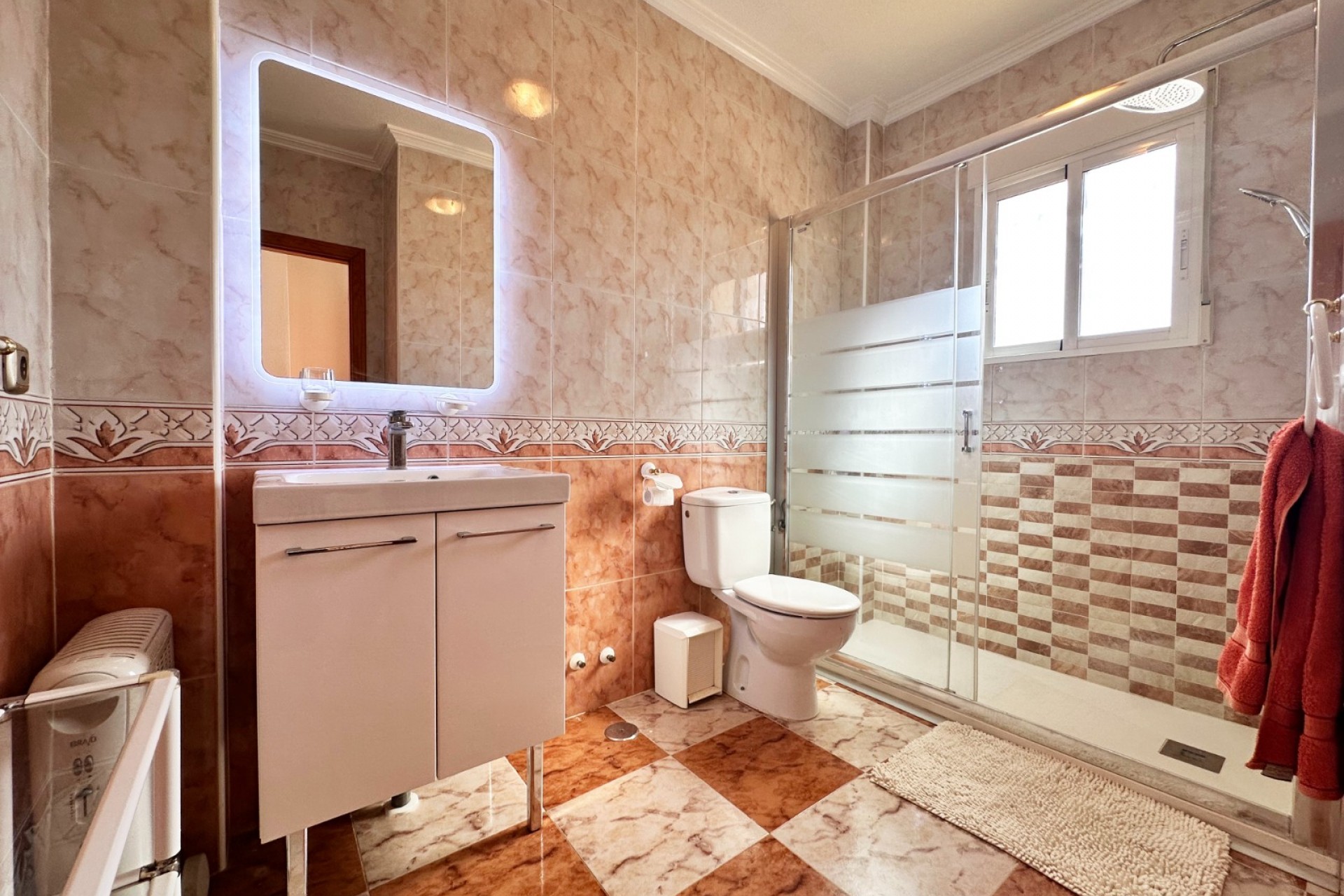 Återförsäljning - Town House -
Orihuela Costa - Costa Blanca