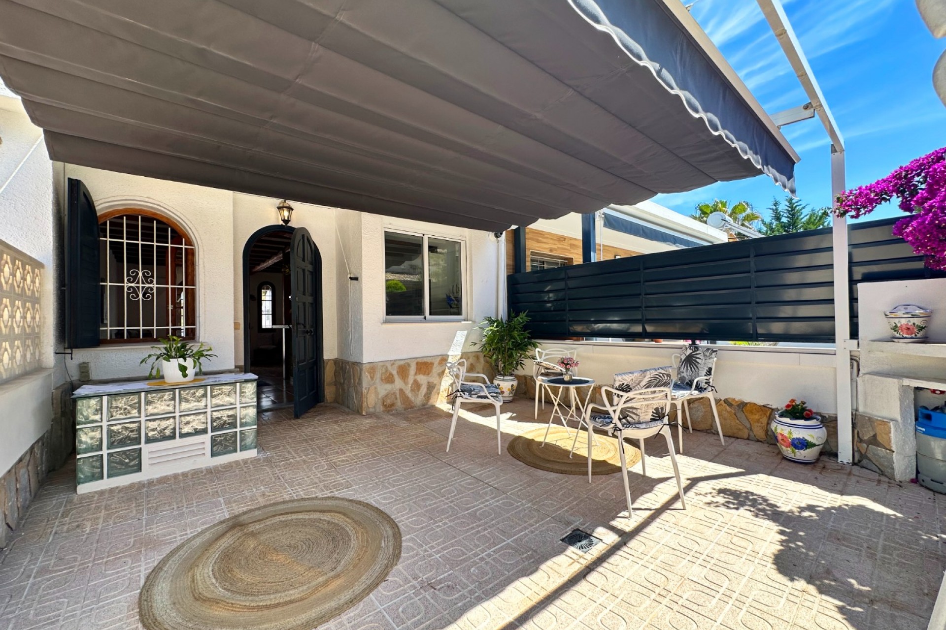 Återförsäljning - Town House -
Orihuela Costa - Costa Blanca