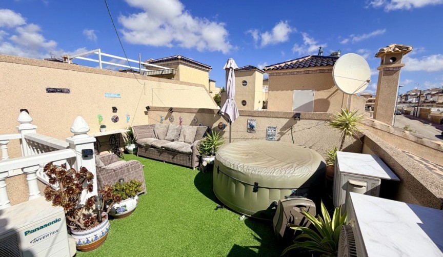 Återförsäljning - Town House -
Orihuela Costa - Costa Blanca