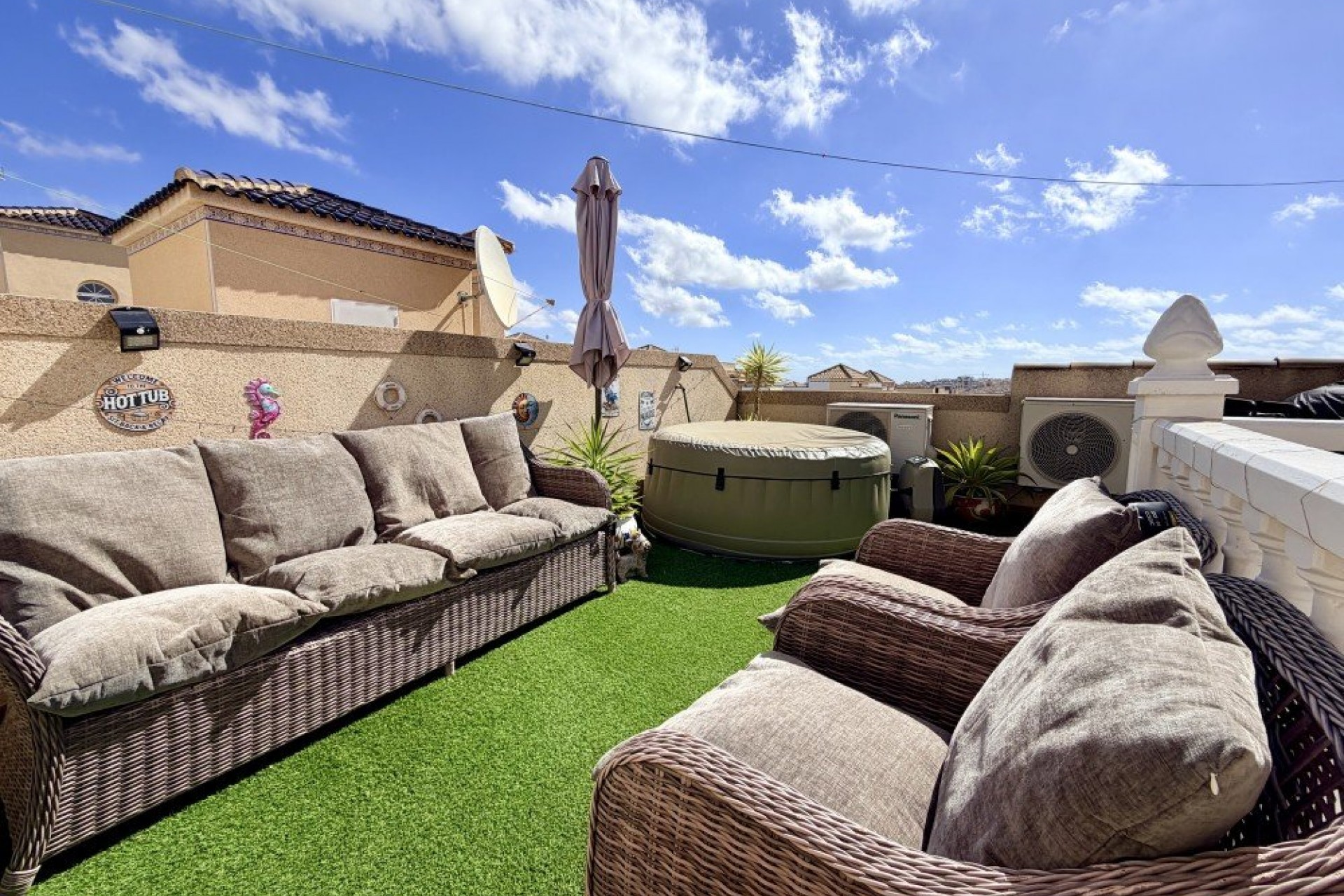 Återförsäljning - Town House -
Orihuela Costa - Costa Blanca