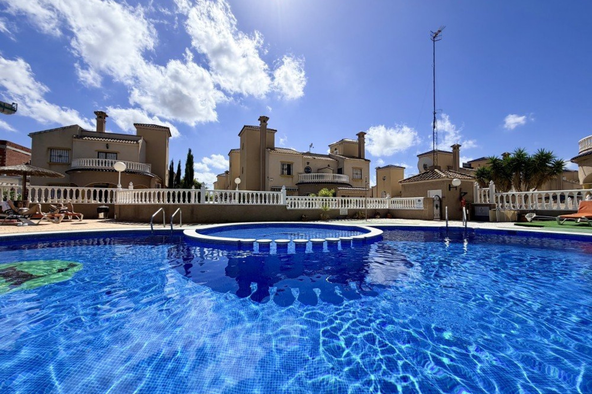 Återförsäljning - Town House -
Orihuela Costa - Costa Blanca