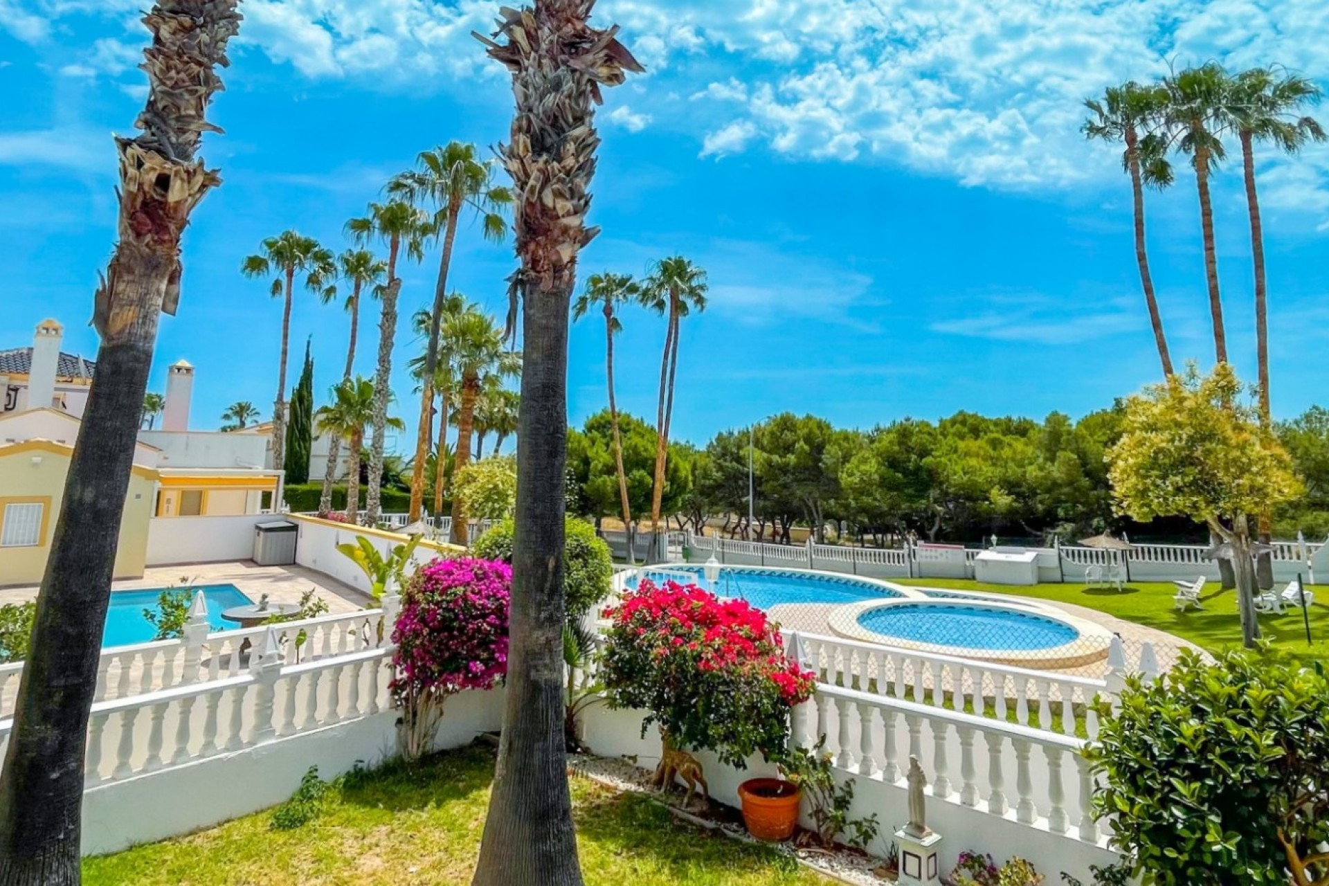Återförsäljning - Town House -
Orihuela Costa - Costa Blanca