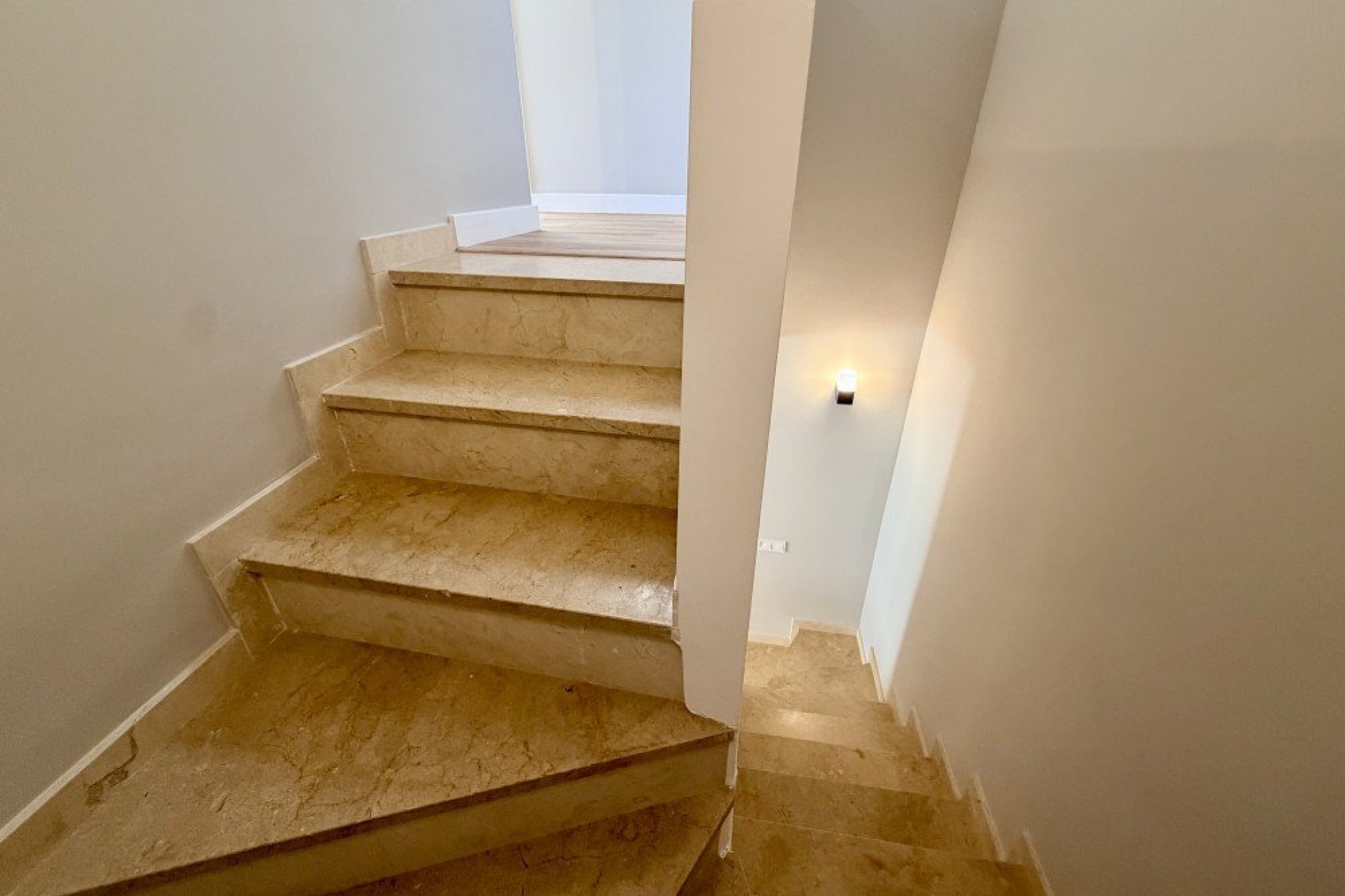 Återförsäljning - Town House -
Orihuela Costa - Costa Blanca