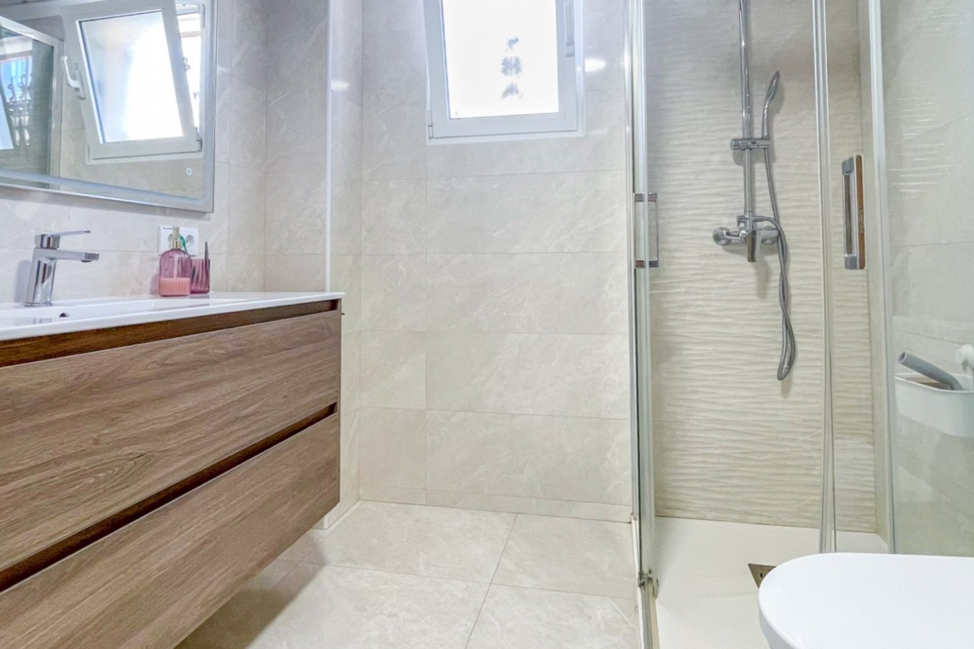 Återförsäljning - Town House -
Orihuela Costa - Costa Blanca