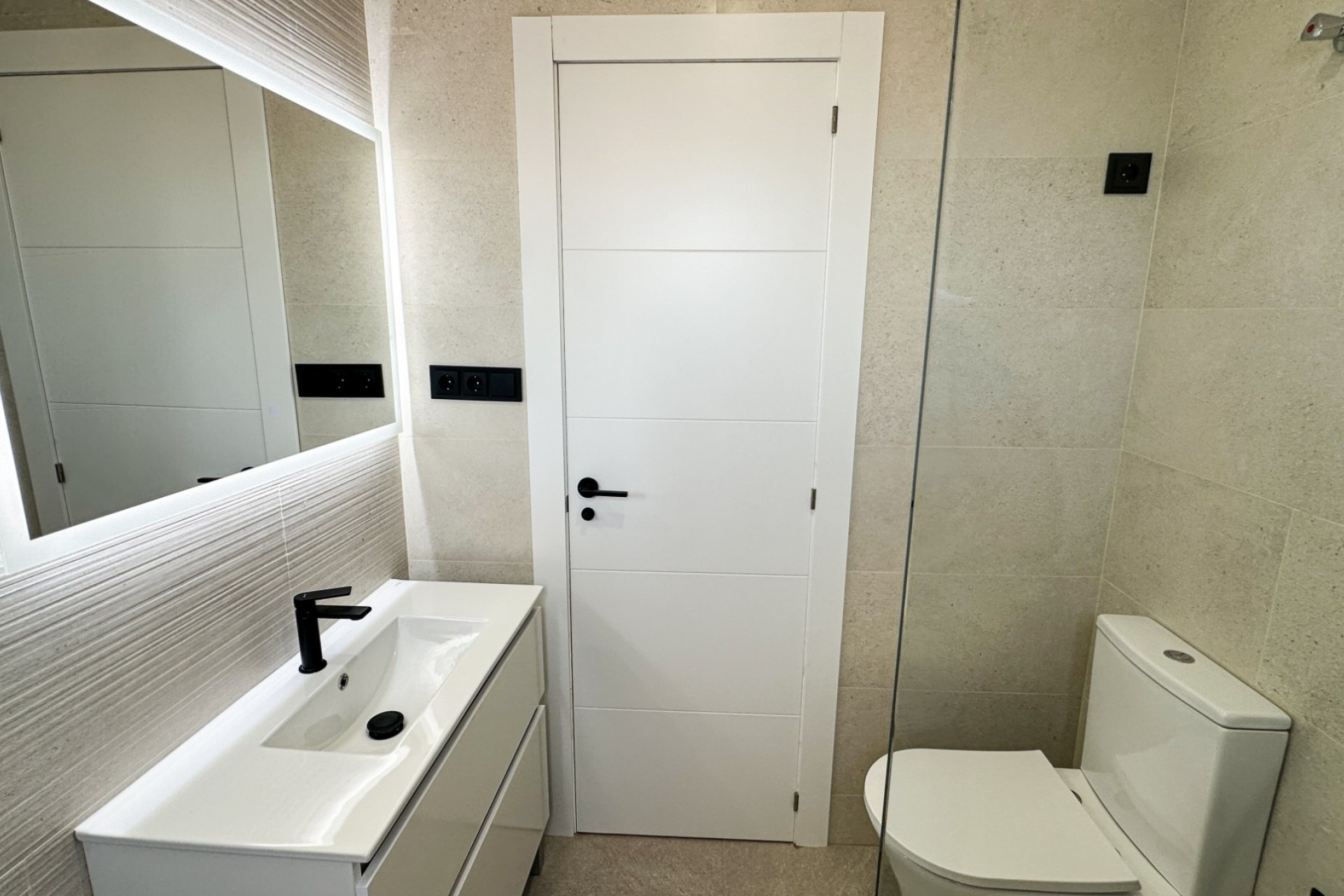 Återförsäljning - Town House -
Orihuela Costa - Costa Blanca