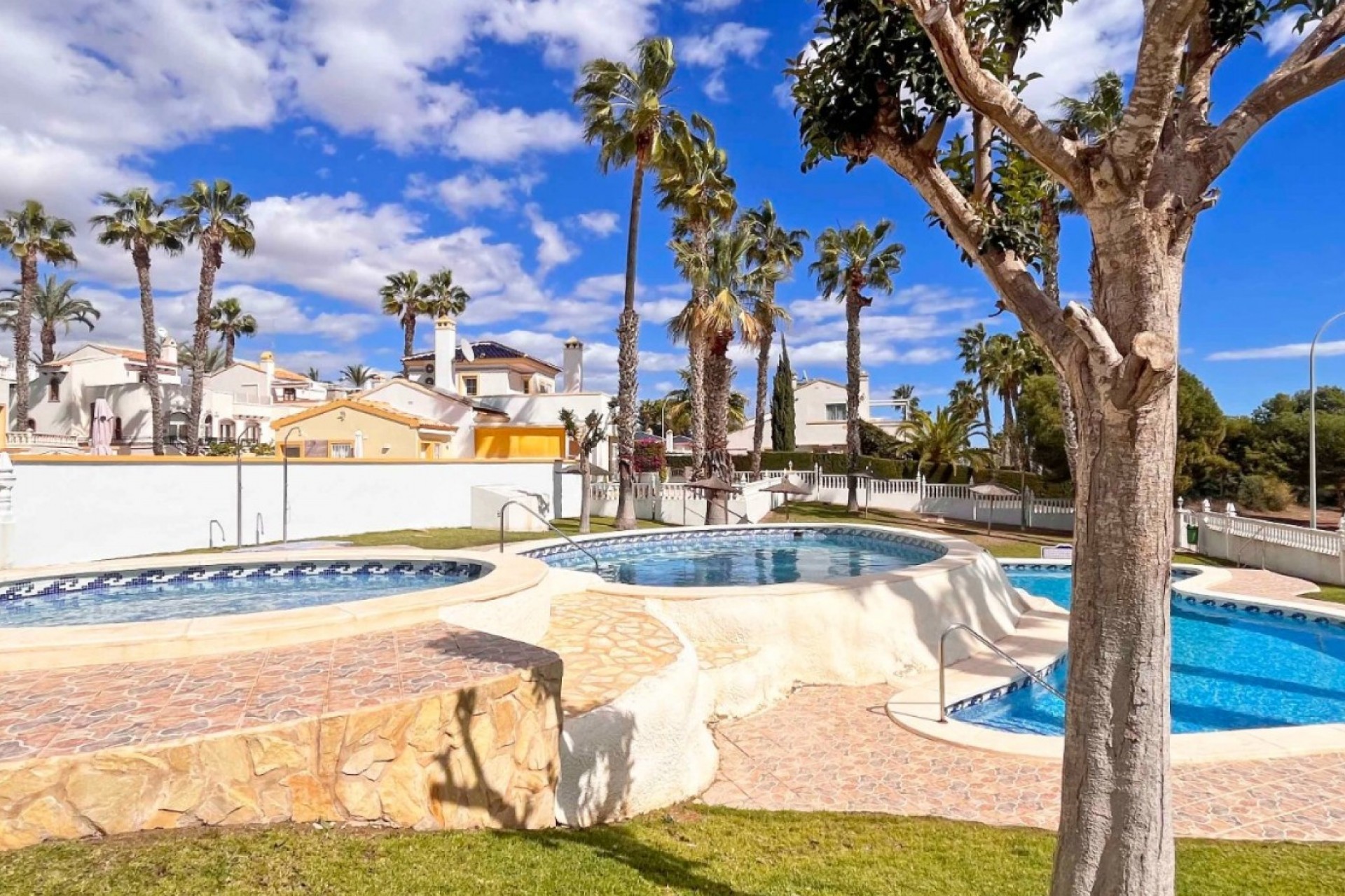 Återförsäljning - Town House -
Orihuela Costa - Costa Blanca