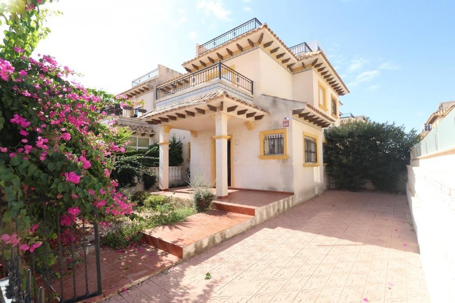 Återförsäljning - Town House -
Orihuela Costa - Costa Blanca