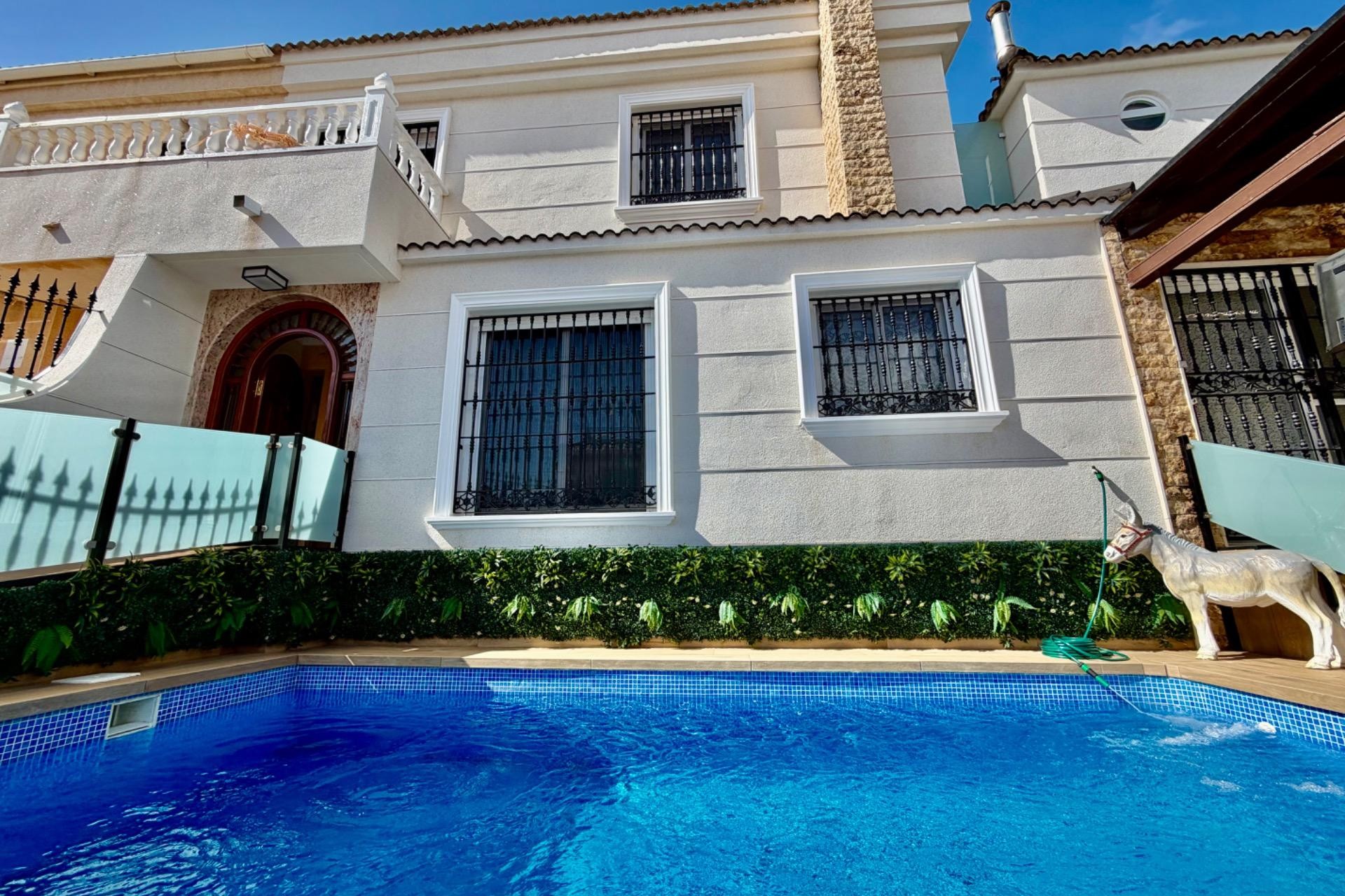 Återförsäljning - Town House -
Orihuela Costa - La Zenia