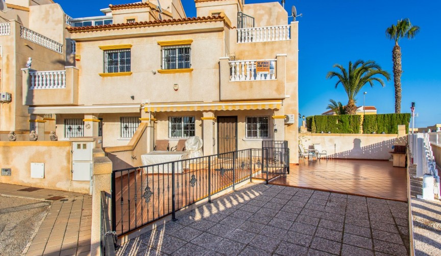 Återförsäljning - Town House -
Orihuela Costa - Las Filipinas