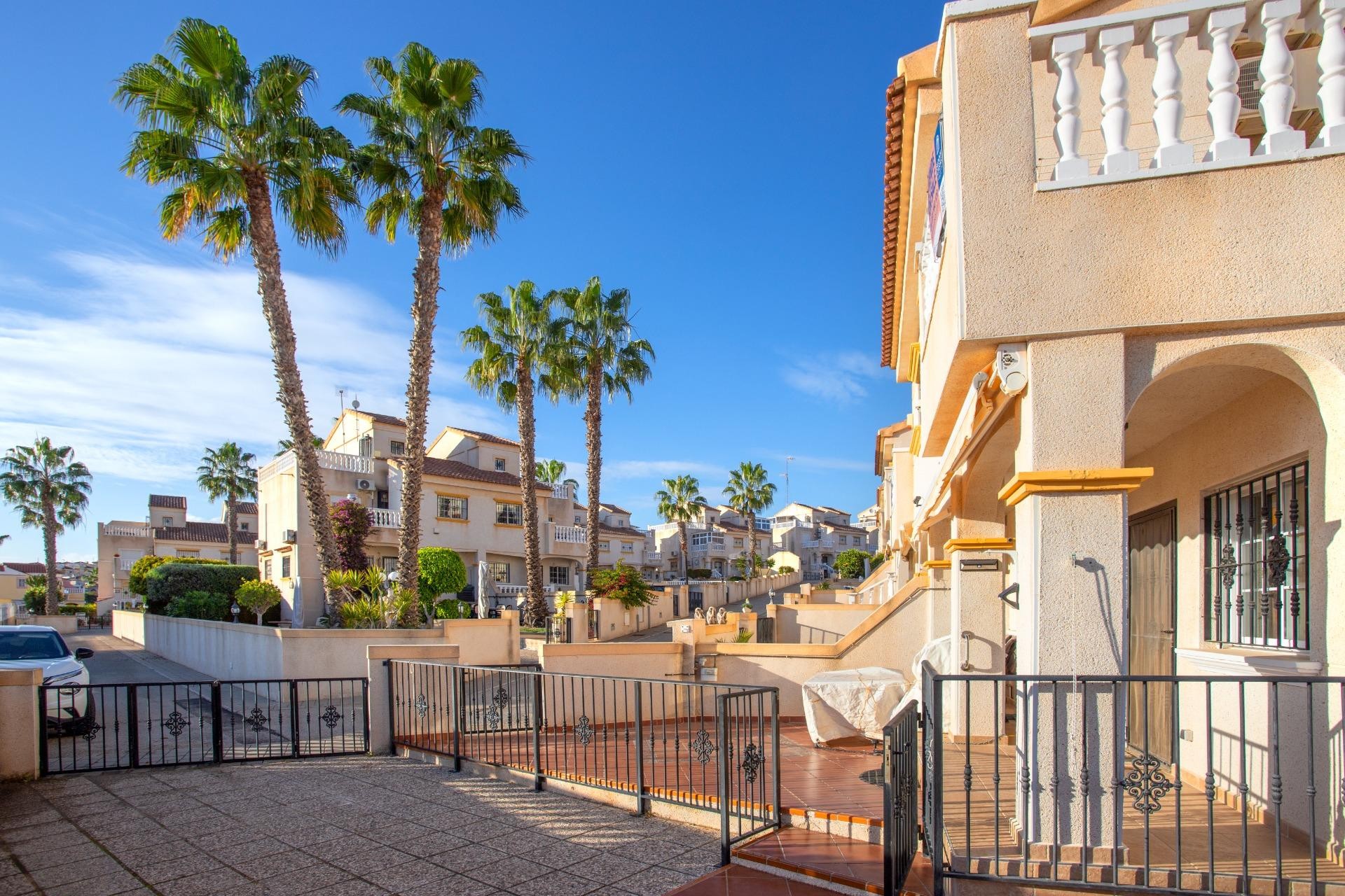 Återförsäljning - Town House -
Orihuela Costa - Las Filipinas