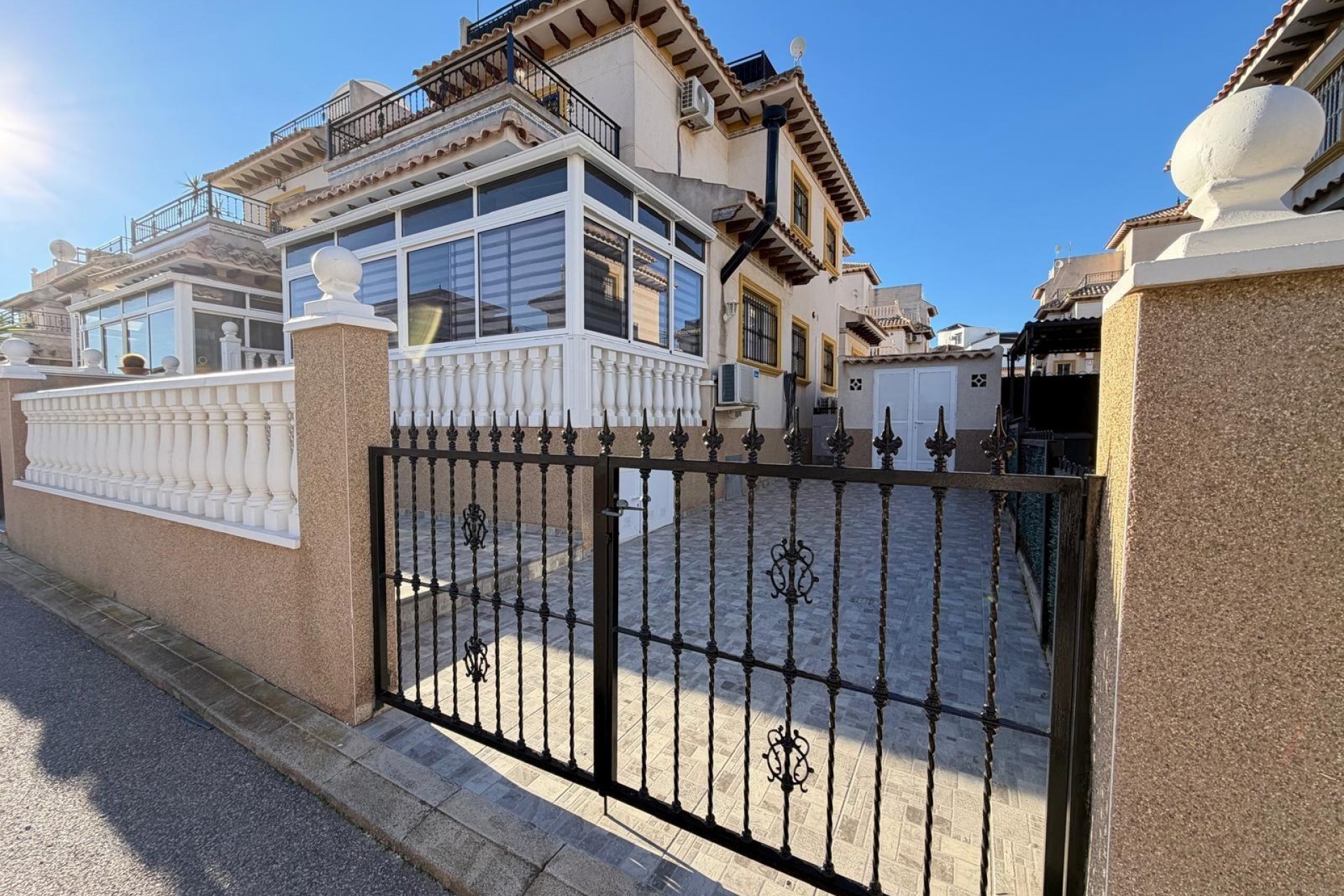 Återförsäljning - Town House -
Orihuela Costa - Las Filipinas