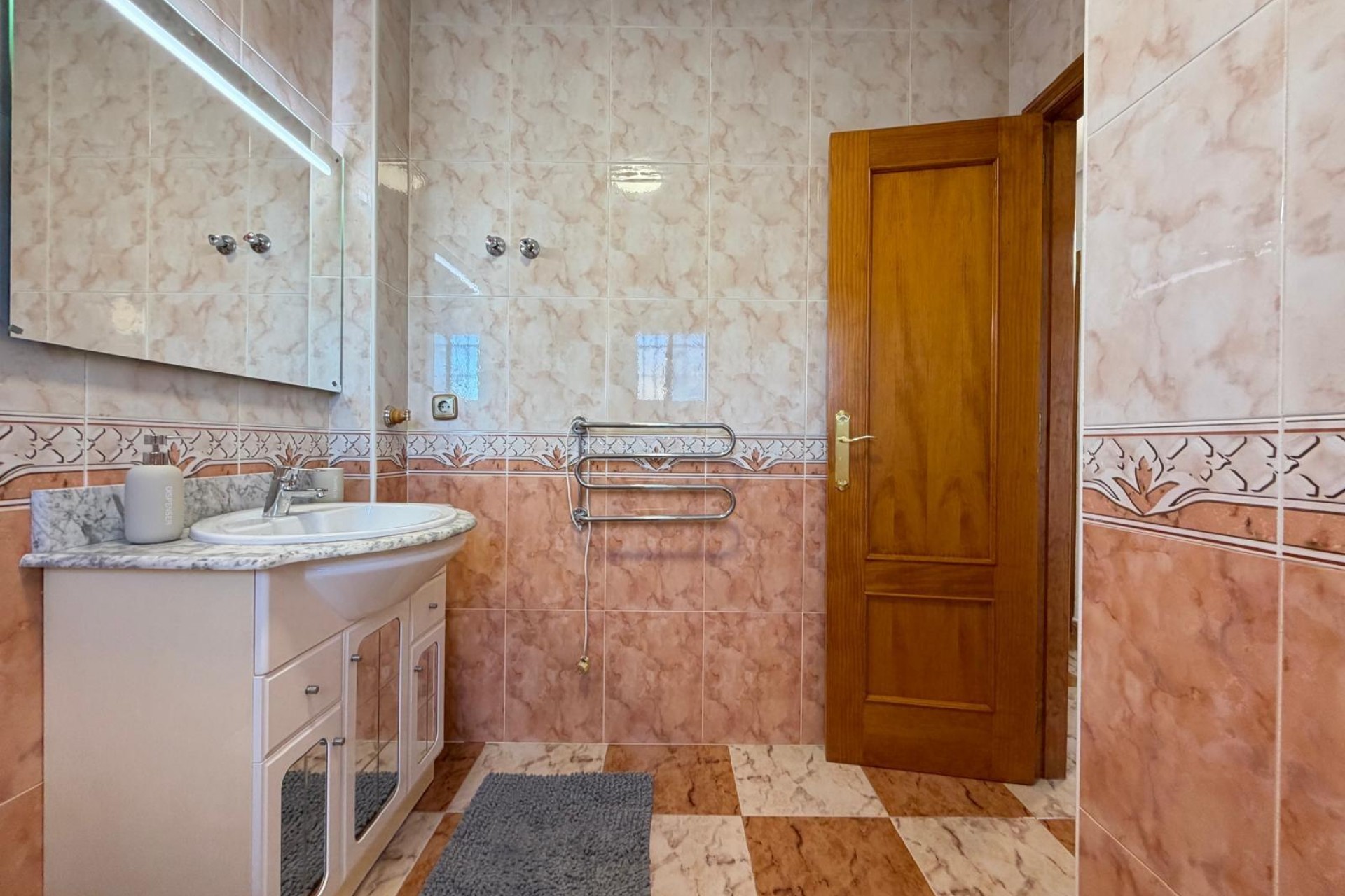Återförsäljning - Town House -
Orihuela Costa - Las Filipinas