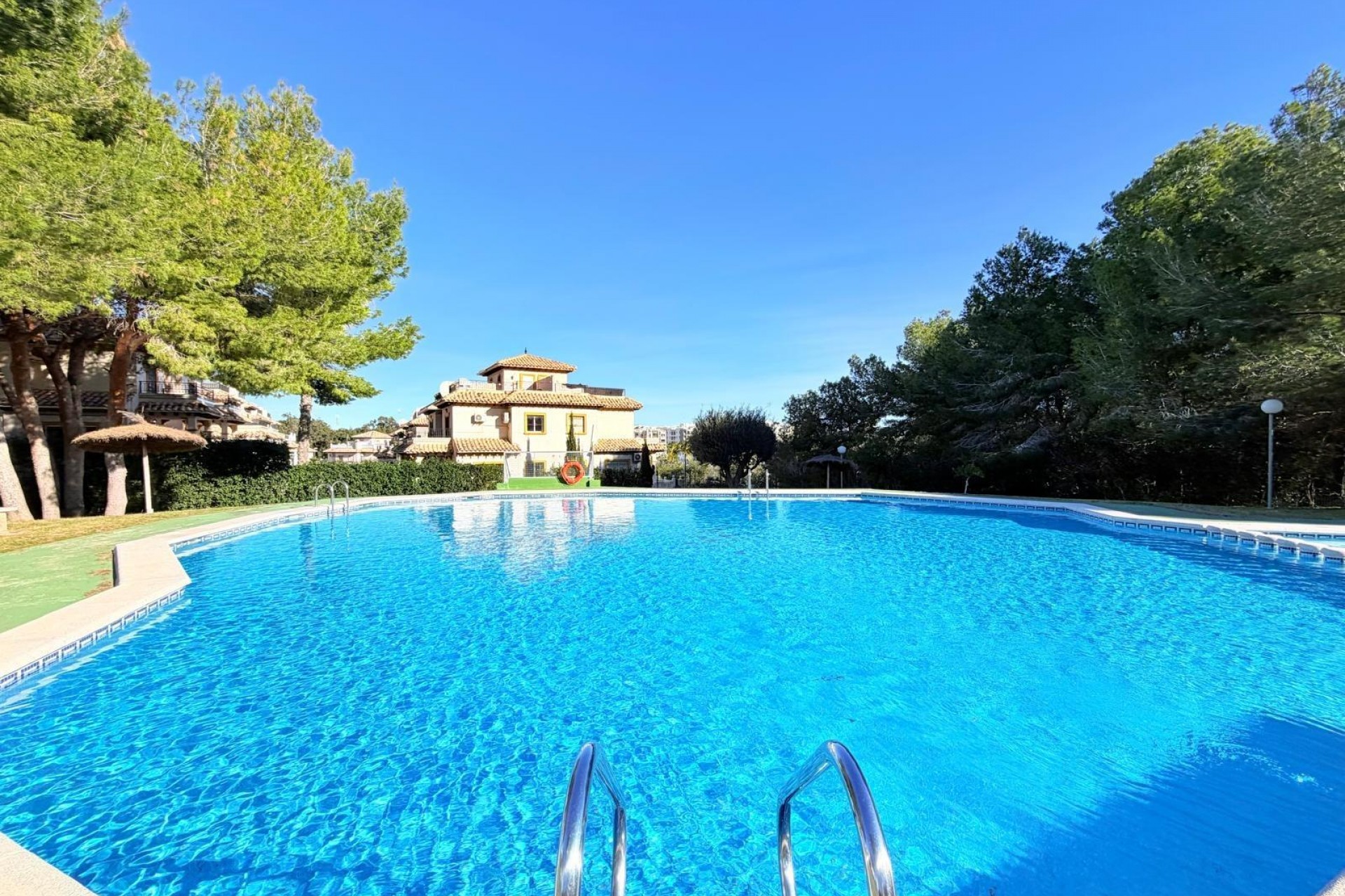 Återförsäljning - Town House -
Orihuela Costa - Las Filipinas