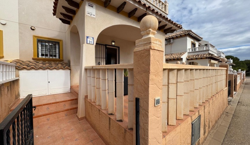 Återförsäljning - Town House -
Orihuela Costa - Lomas De Cabo Roig-los Dolses