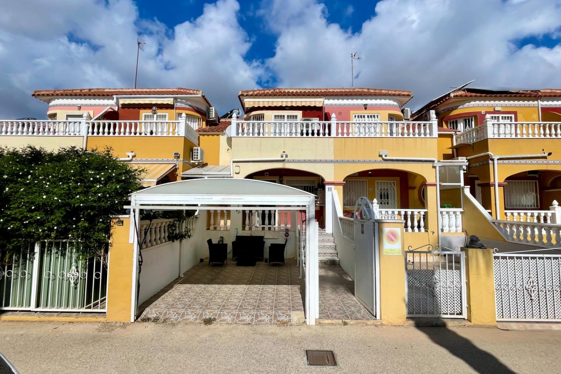 Återförsäljning - Town House -
Orihuela Costa - Lomas de Cabo Roig