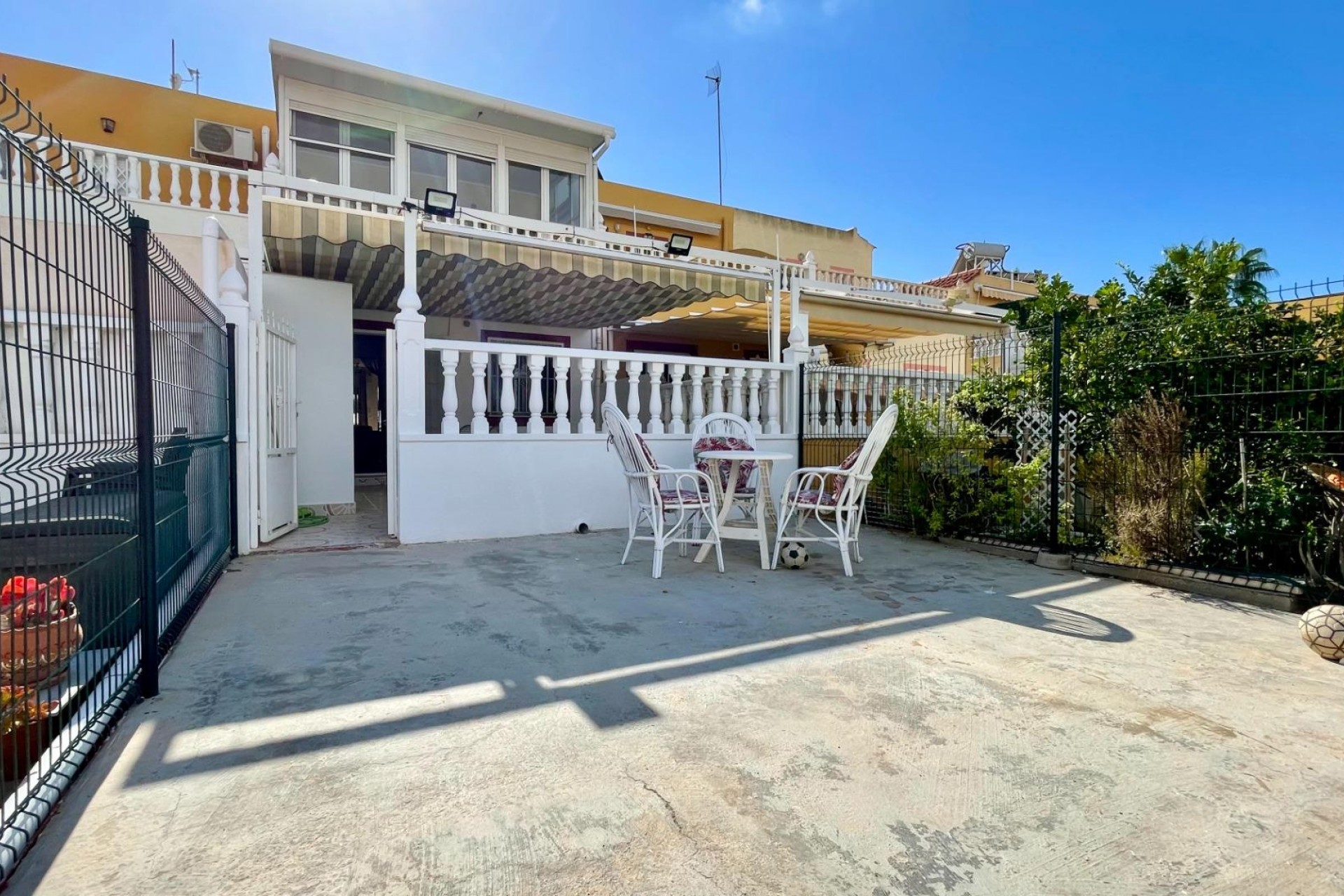 Återförsäljning - Town House -
Orihuela Costa - Lomas de Cabo Roig