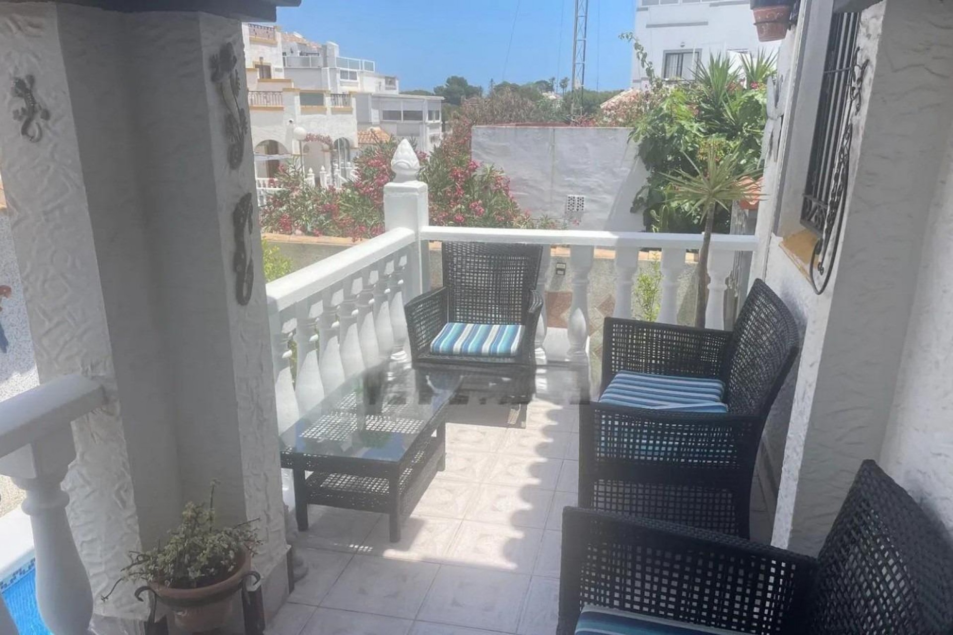 Återförsäljning - Town House -
Orihuela Costa - Los Almendros-la Florida