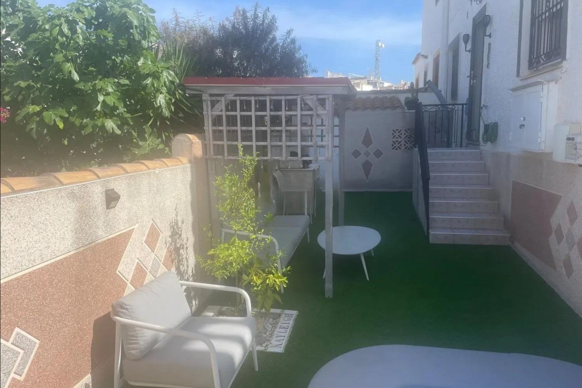 Återförsäljning - Town House -
Orihuela Costa - Los Almendros-la Florida