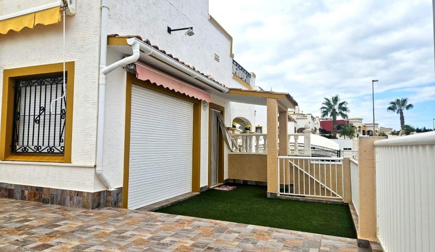 Återförsäljning - Town House -
Orihuela Costa - Los Altos