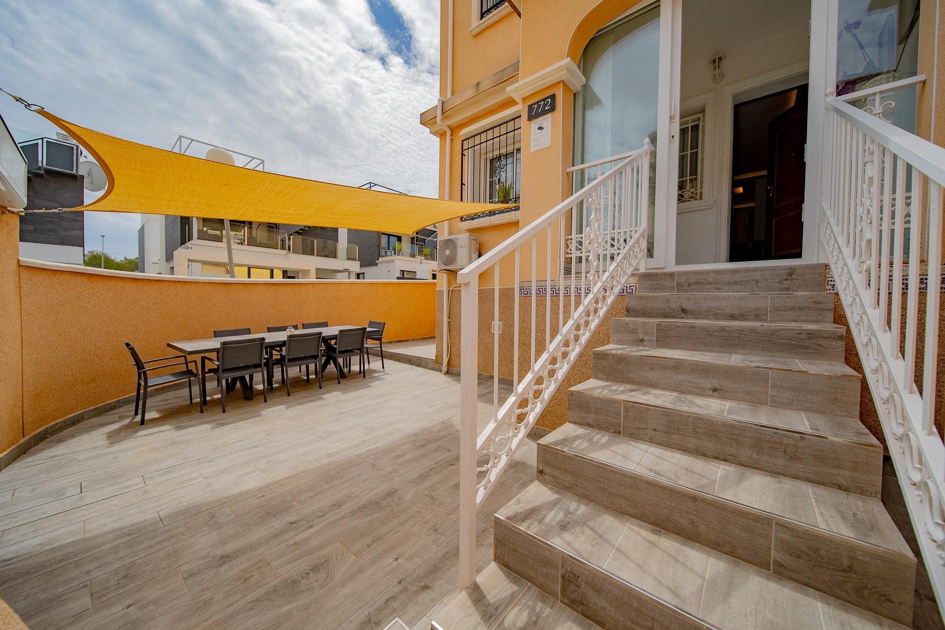 Återförsäljning - Town House -
Orihuela Costa - PAU 26