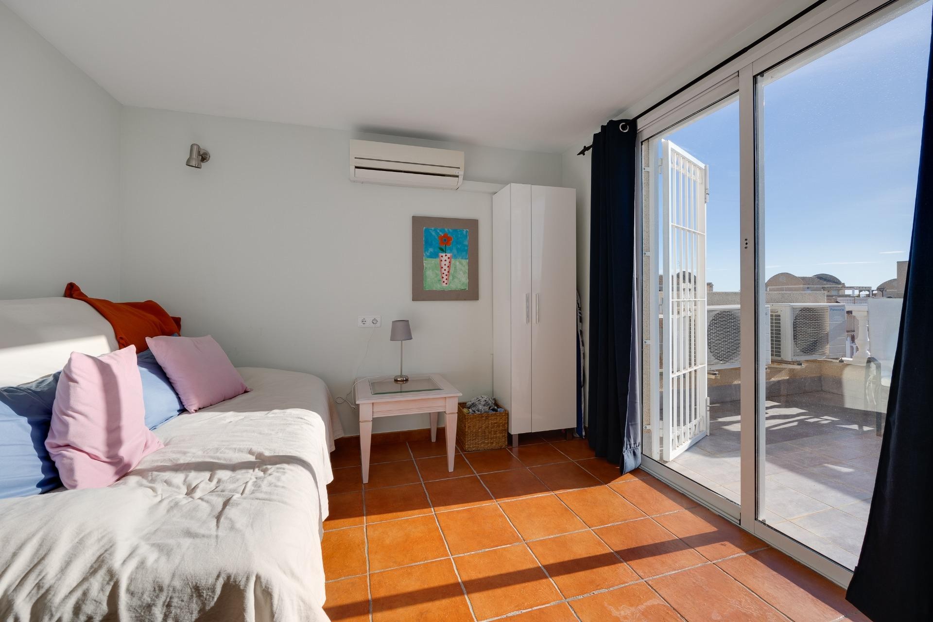 Återförsäljning - Town House -
Orihuela Costa - Playa Flamenca