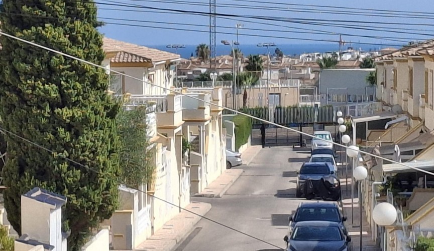Återförsäljning - Town House -
Orihuela Costa - Playa Flamenca