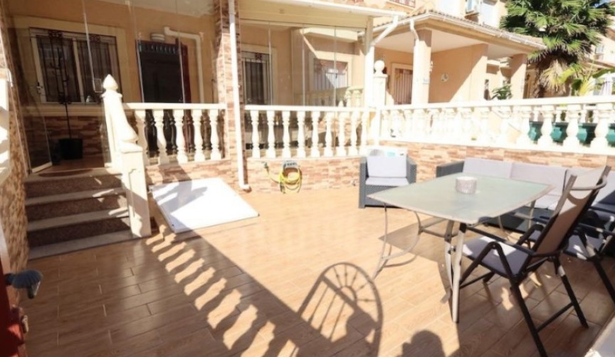 Återförsäljning - Town House -
Orihuela - Inland