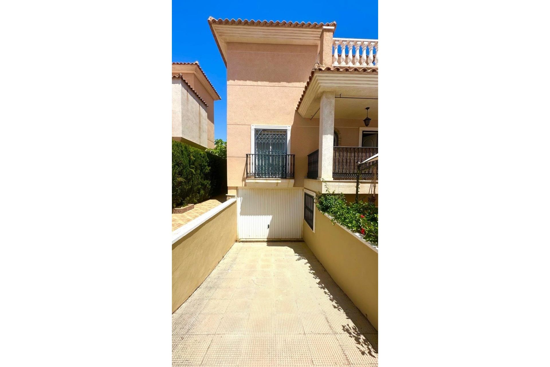 Återförsäljning - Town House -
Orihuela - Urbanización Perla Del Mar