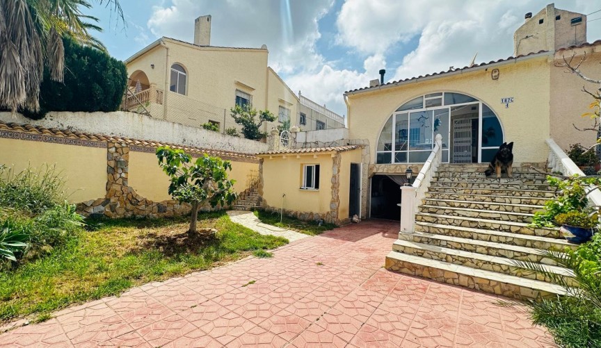 Återförsäljning - Town House -
Orihuela - Urbanización Perla Del Mar