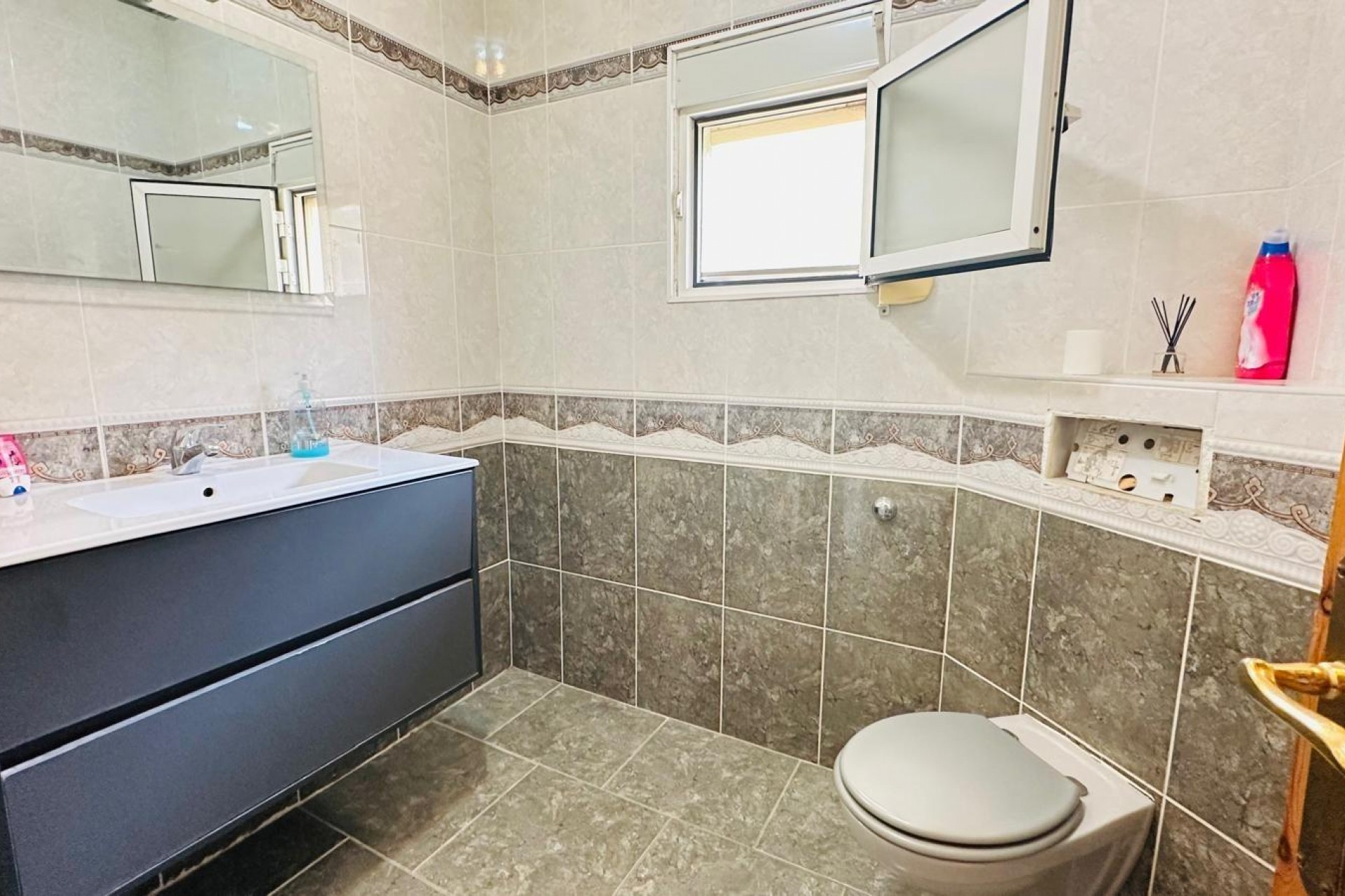 Återförsäljning - Town House -
Orihuela - Urbanización Perla Del Mar