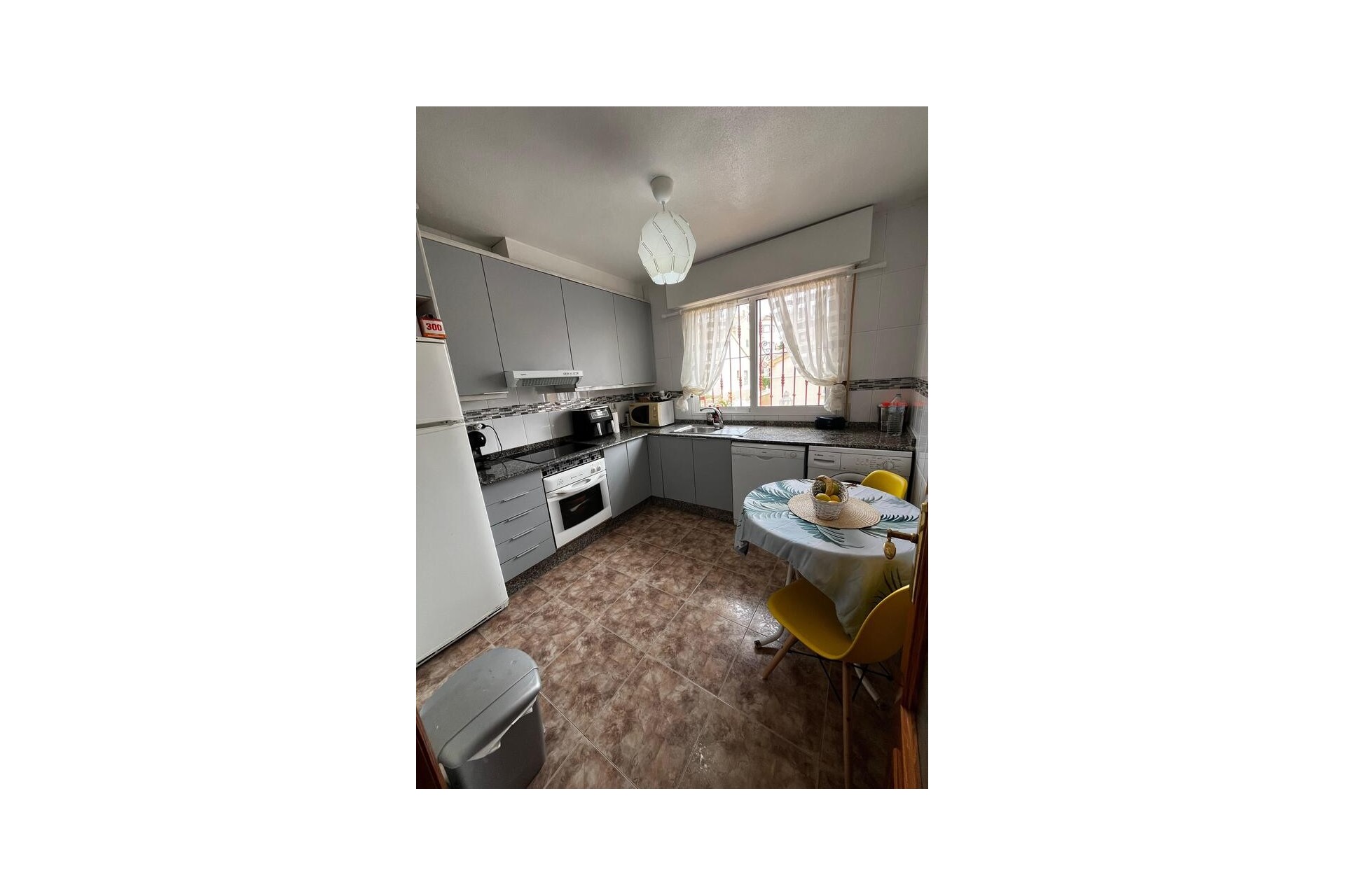 Återförsäljning - Town House Penthouse -
Torrevieja - La Florida