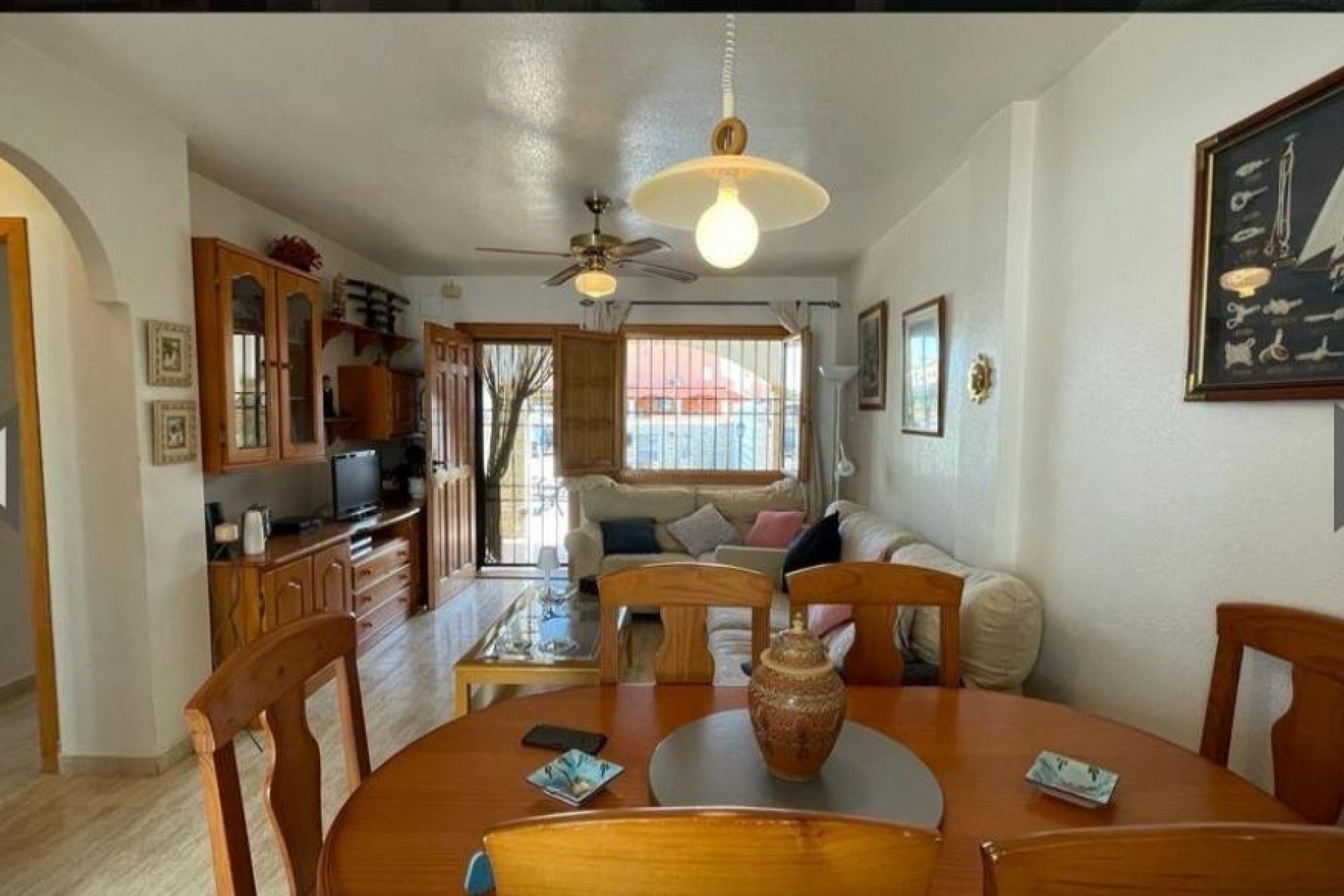 Återförsäljning - Town House -
Pilar de la Horadada - Pueblo Latino