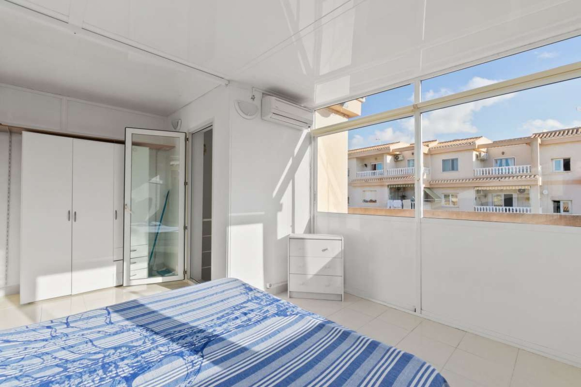 Återförsäljning - Town House -
Playa Flamenca - Costa Blanca