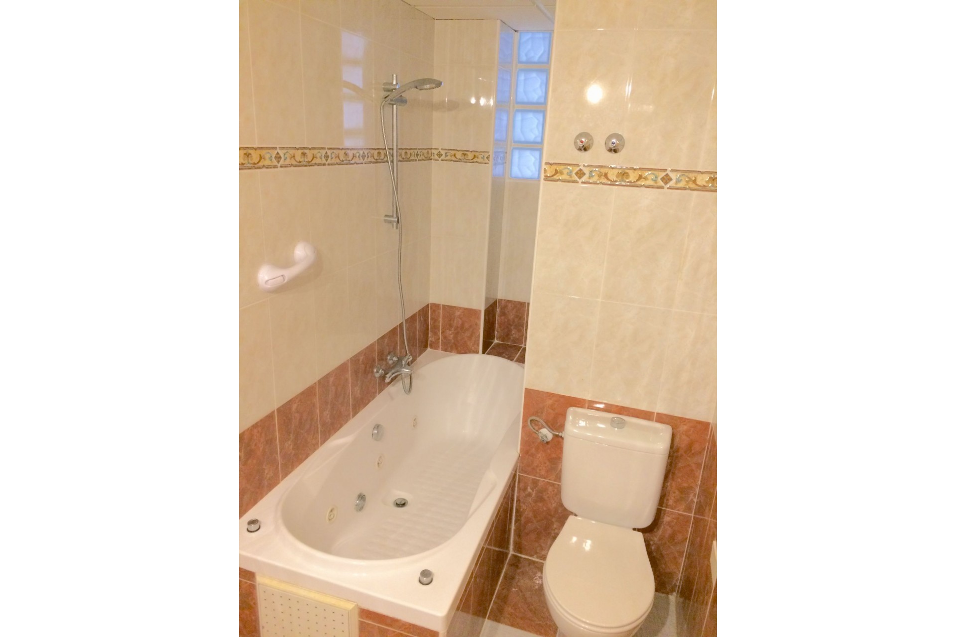 Återförsäljning - Town House -
Playa Flamenca - Costa Blanca