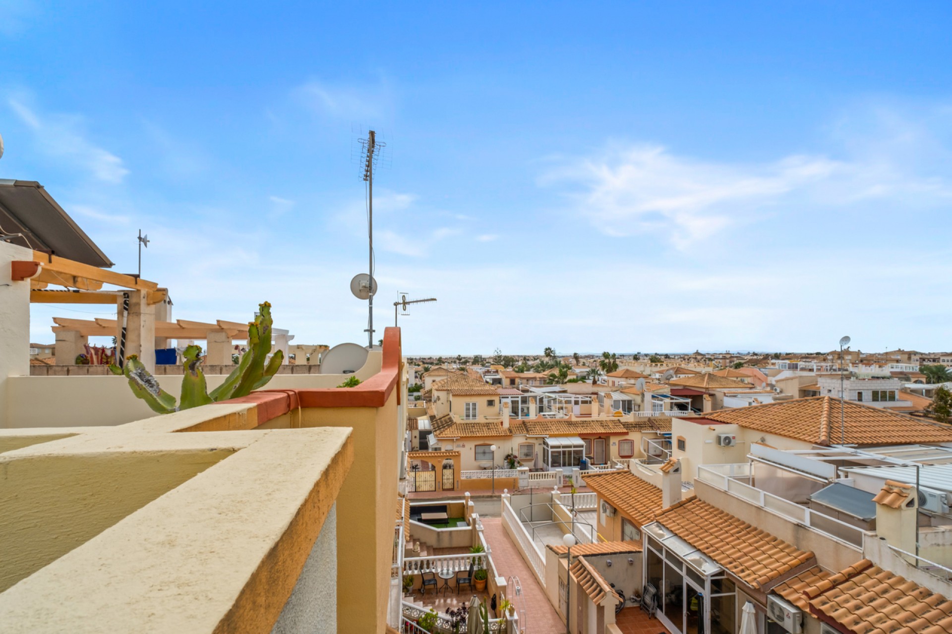 Återförsäljning - Town House -
Playa Flamenca - Costa Blanca