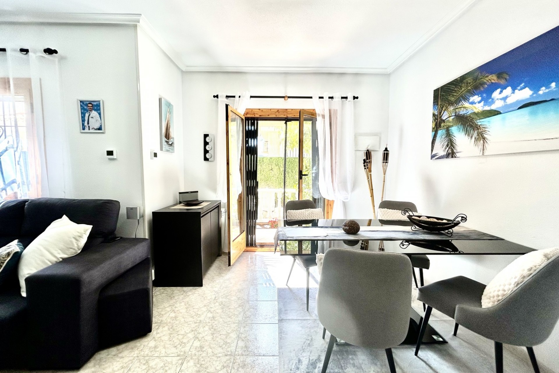 Återförsäljning - Town House -
Playa Flamenca - Costa Blanca