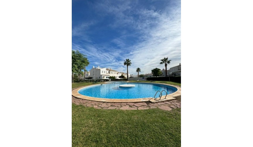 Återförsäljning - Town House -
Polop - Costa Blanca