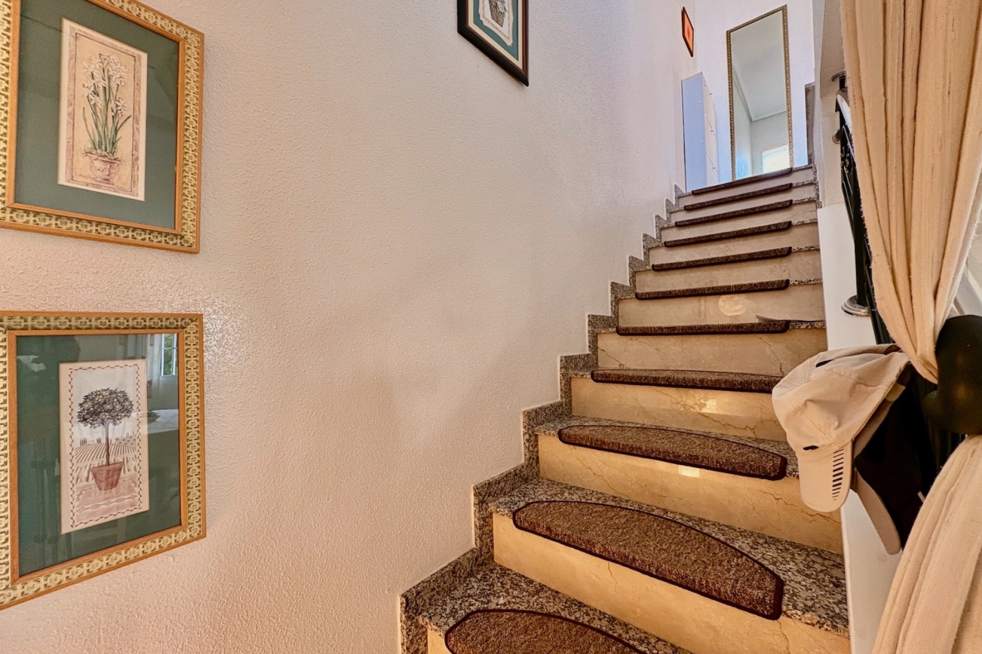 Återförsäljning - Town House -
Rojales - Inland