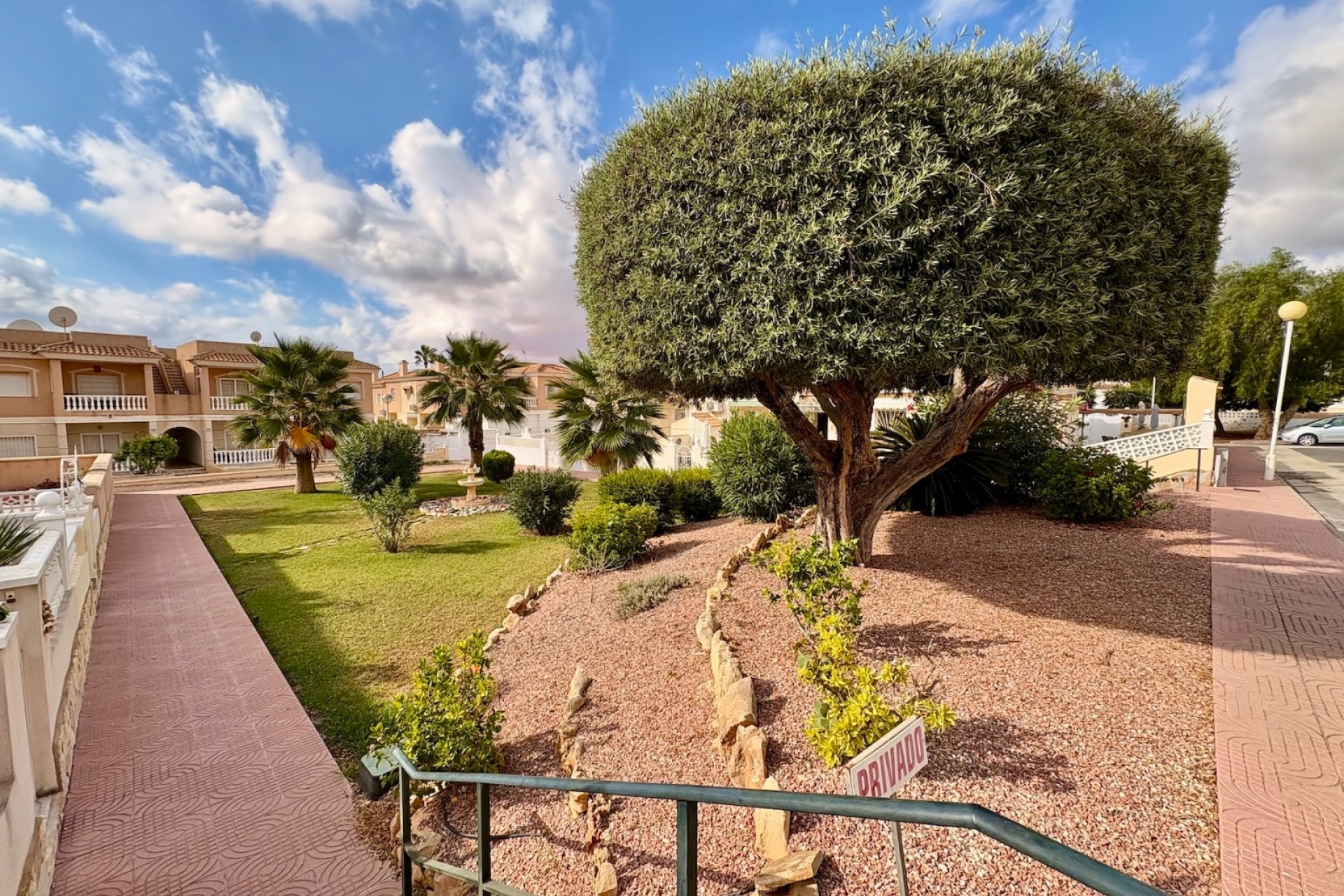 Återförsäljning - Town House -
Rojales - Inland