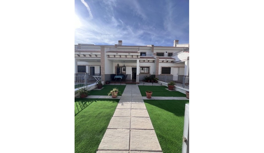 Återförsäljning - Town House -
San Miguel de Salinas - Cerro Del Sol