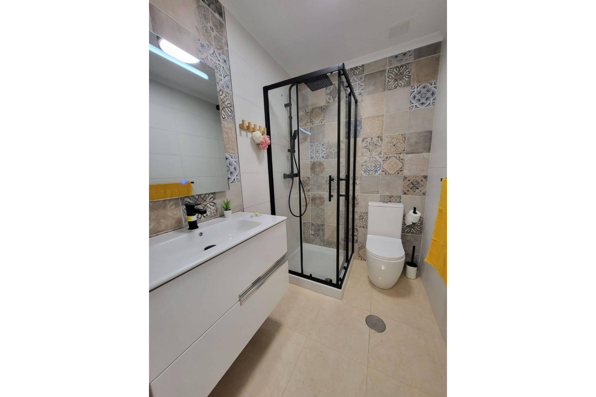 Återförsäljning - Town House -
San Miguel de Salinas - Ciudad De Las Comunicaciones