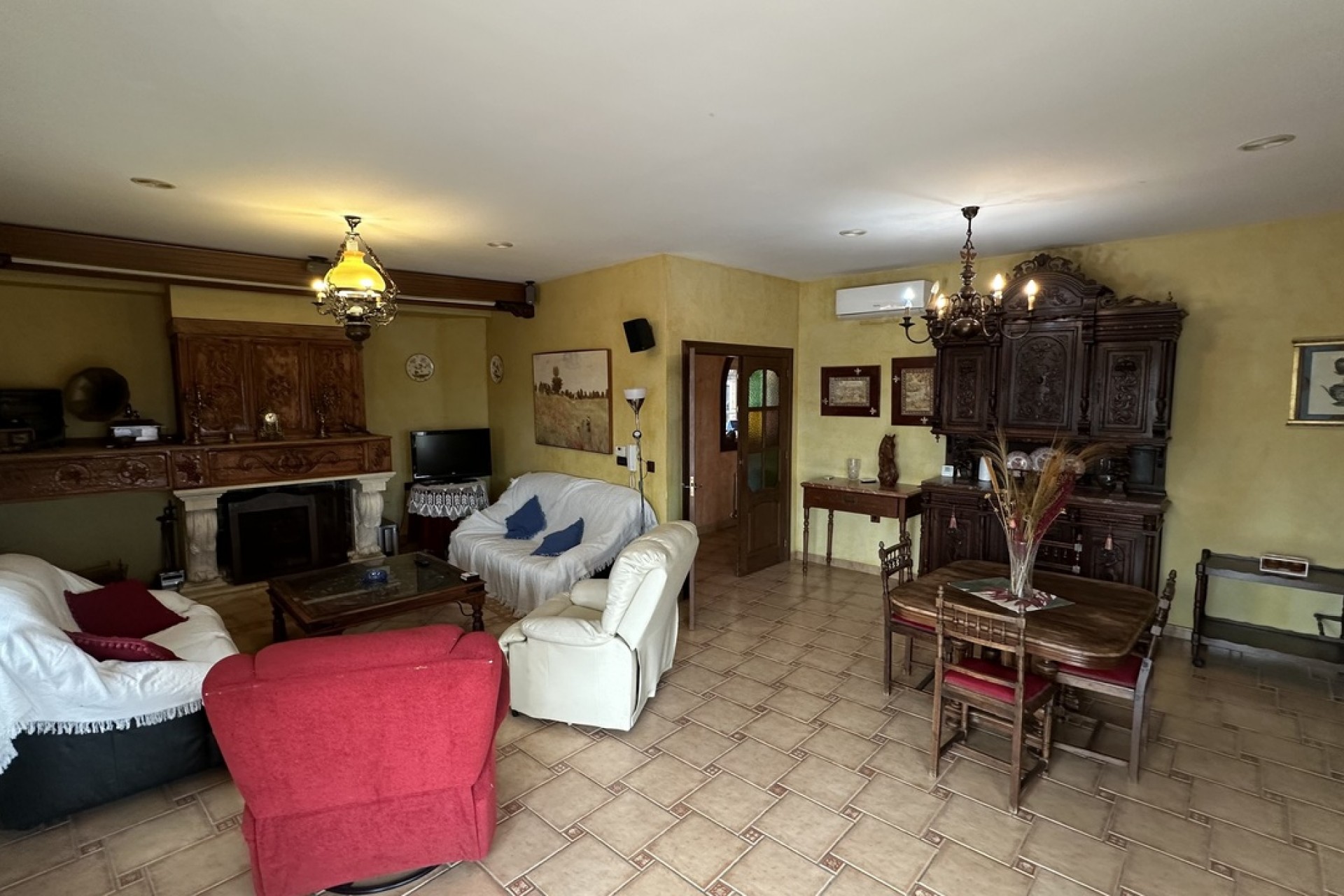 Återförsäljning - Town House -
San Miguel de Salinas - Inland