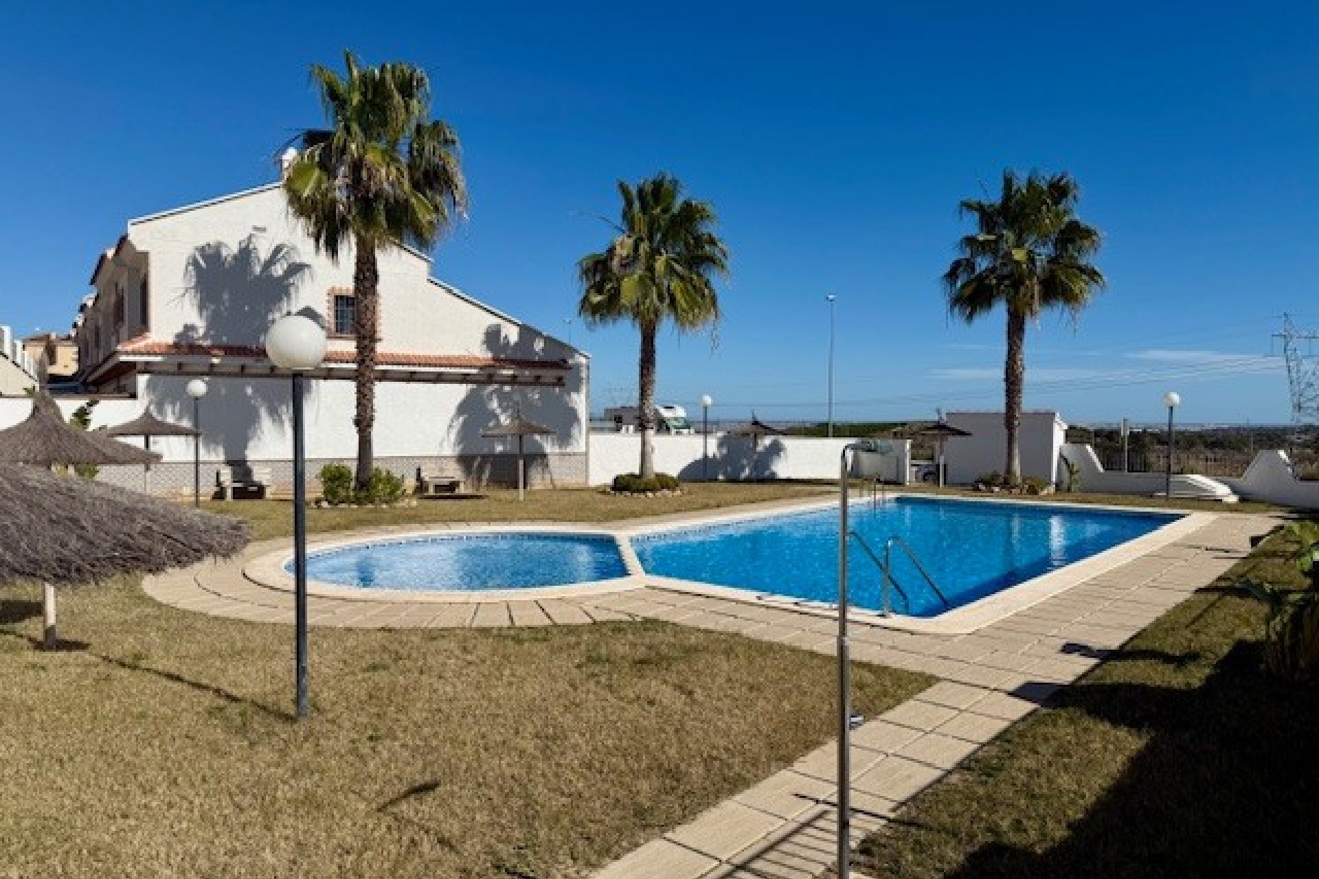 Återförsäljning - Town House -
San Miguel de Salinas - Inland