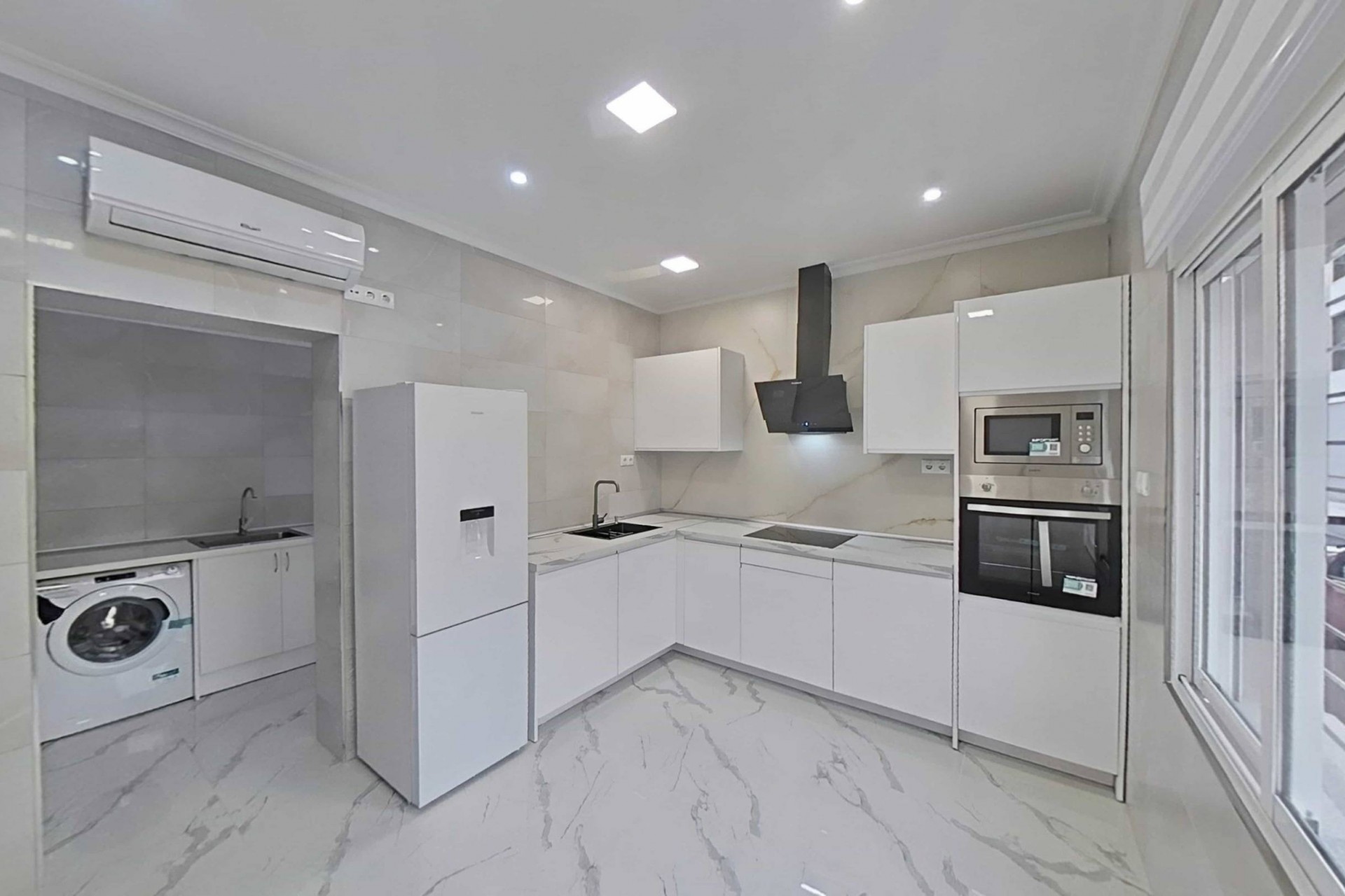 Återförsäljning - Town House -
San Pedro del Pinatar - San Pedro Del Pinatar Centro