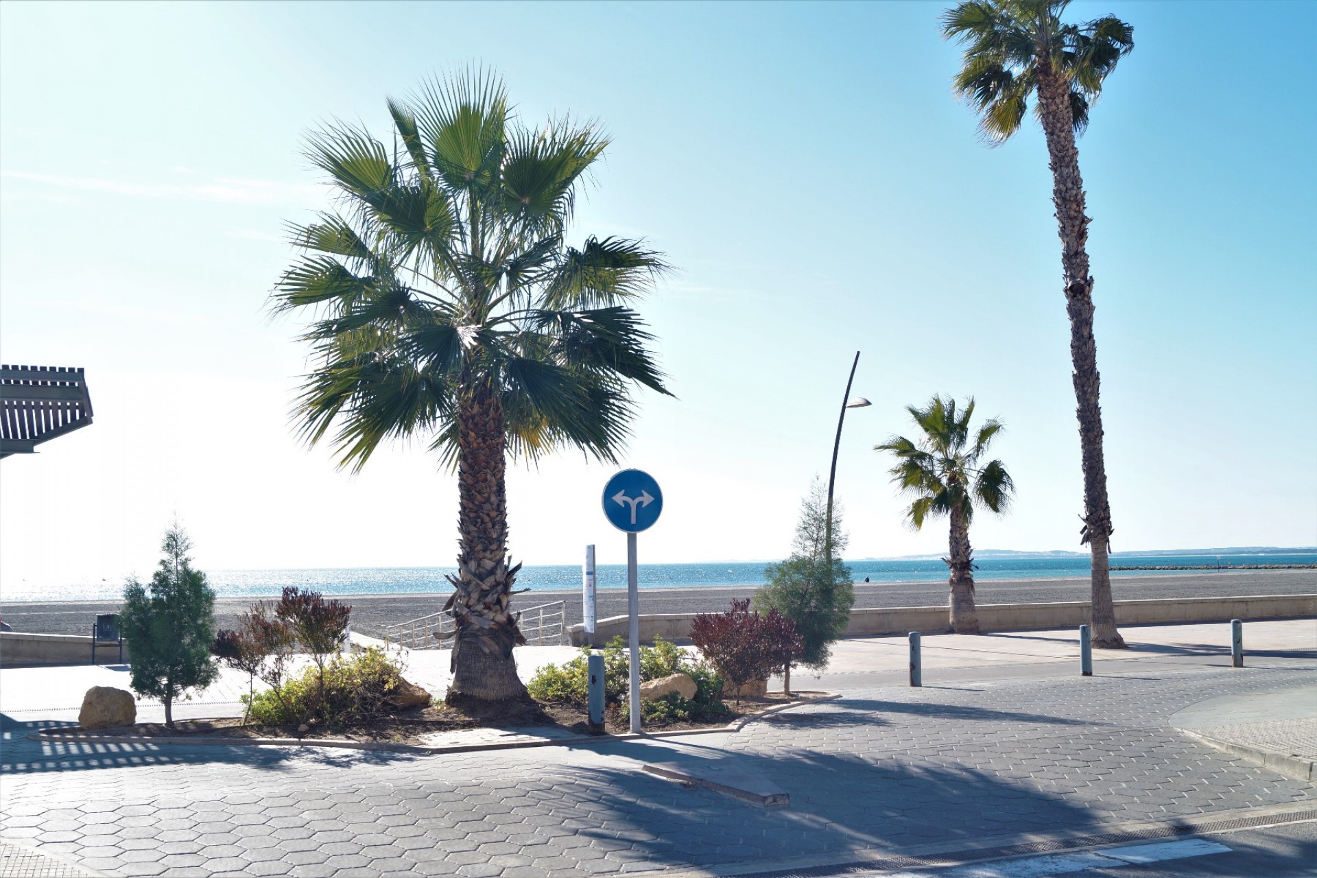 Återförsäljning - Town House -
Santa Pola - Costa Blanca