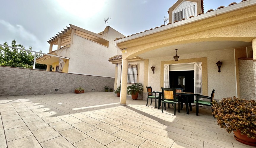 Återförsäljning - Town House -
Torre de la Horadada - Costa Blanca